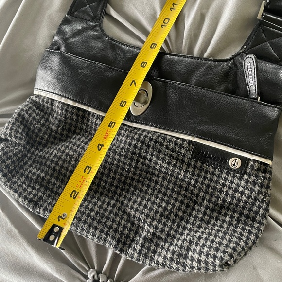 Nixon crossbody or shoulder bag - Picture 5 of 5